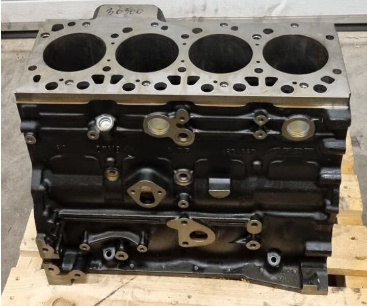 2830081 2830082 CASE Engine Crankcase for Backhoe OEM 84598418