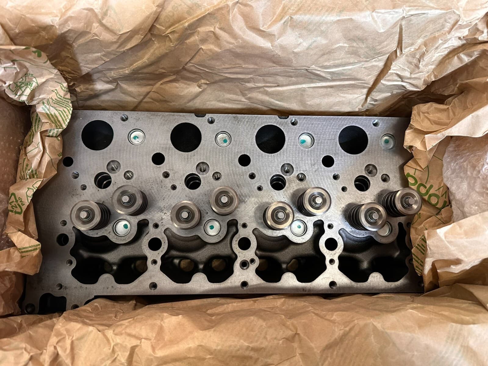 NEW HOLLAND CYLINDER HEAD FITS IVECO ENGINE(S) F5HFL463 F5DFL463 504389002