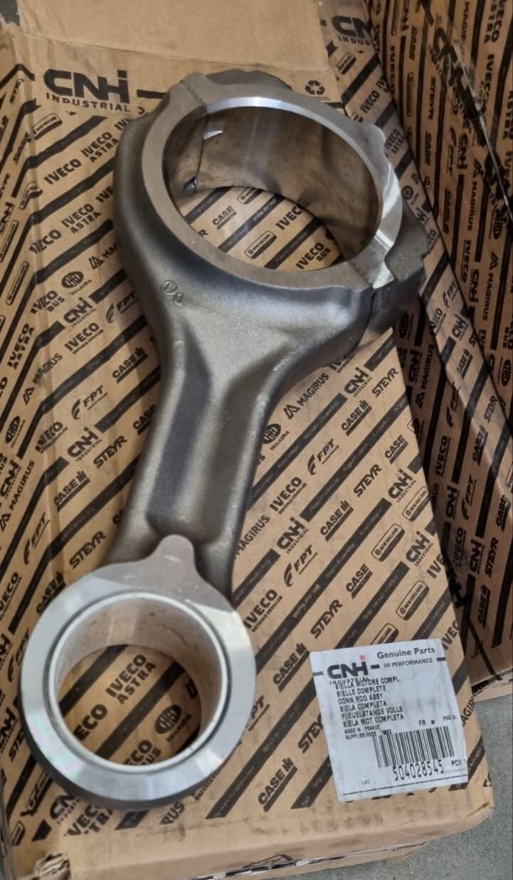 504028545 Connecting rod, new FPT CNH for Steiger, Quadtrac, FR, FX CASE IH