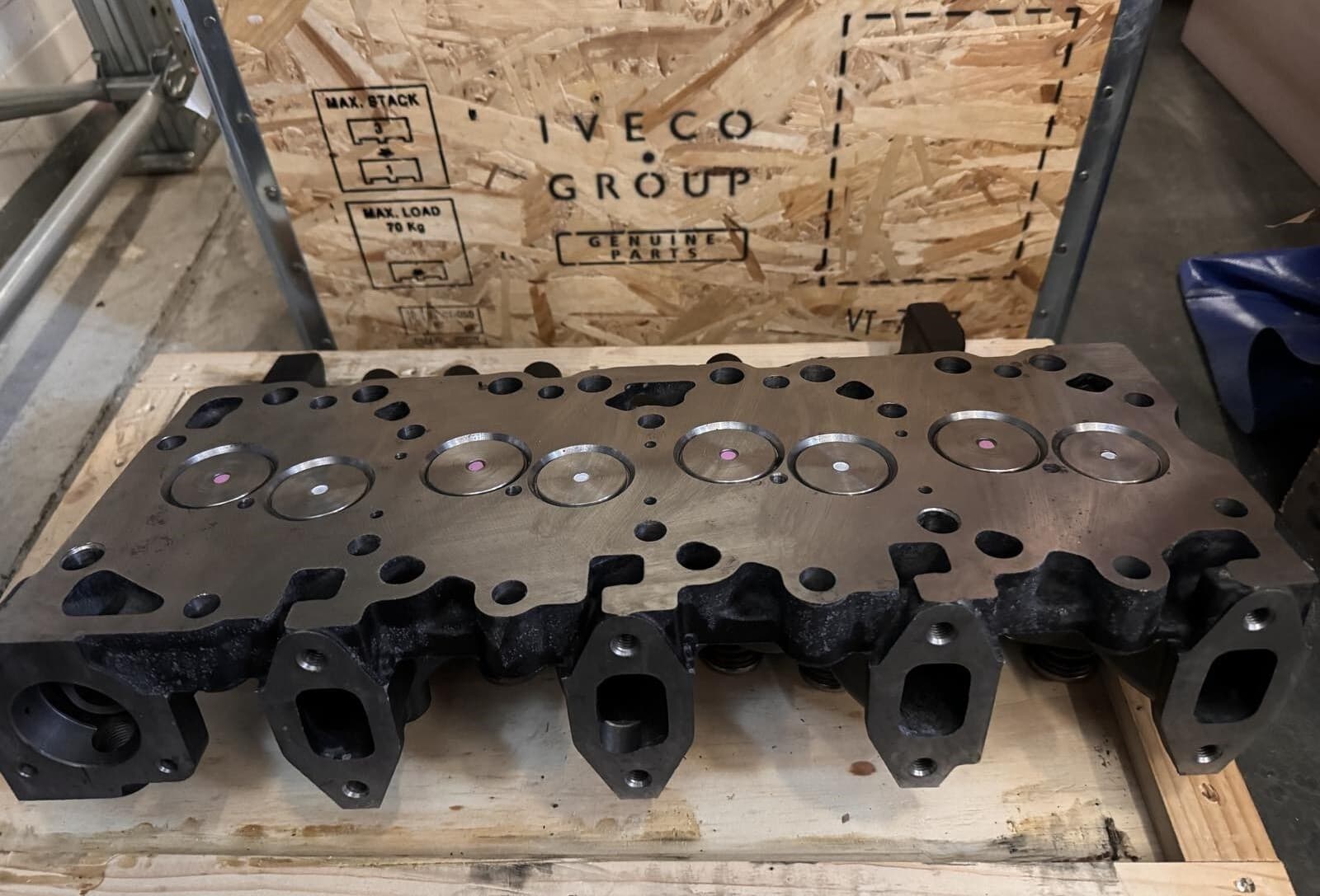 Cylinder Head New Holland, Case IH fits Case 450 430 440 4895790 445CT 4895793