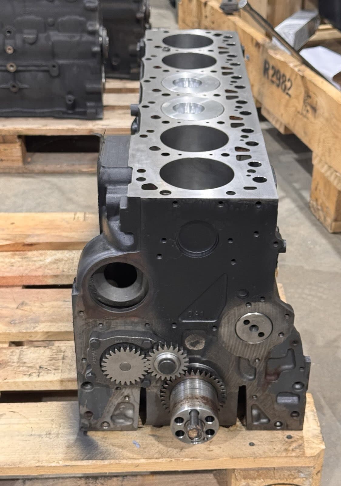 F4GE9684 F4GE0684 Short block CNH IVECO NEF 6.7 for Case, New Holland 8094962