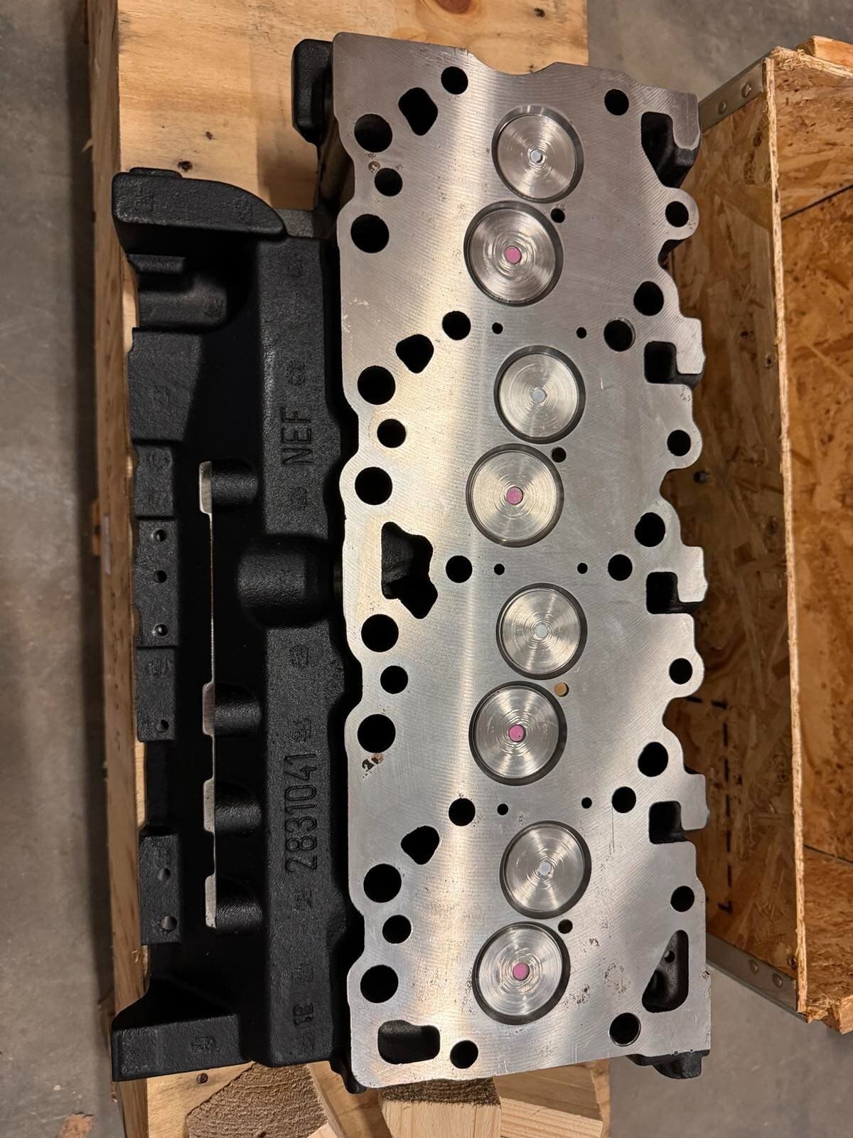 Cylinder Head New Holland, Case IH fits Case 450 430 440 4895790 445CT 4895793
