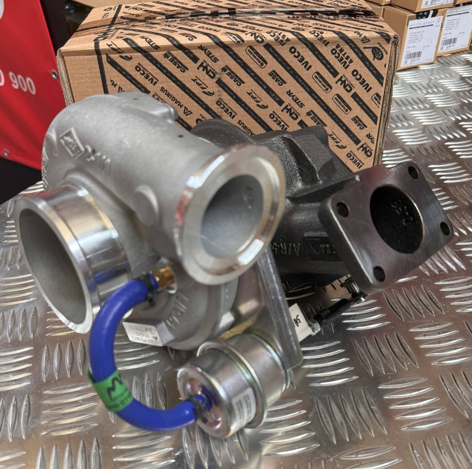 504094261 NEW GENUINE FPT CNH turbocharger