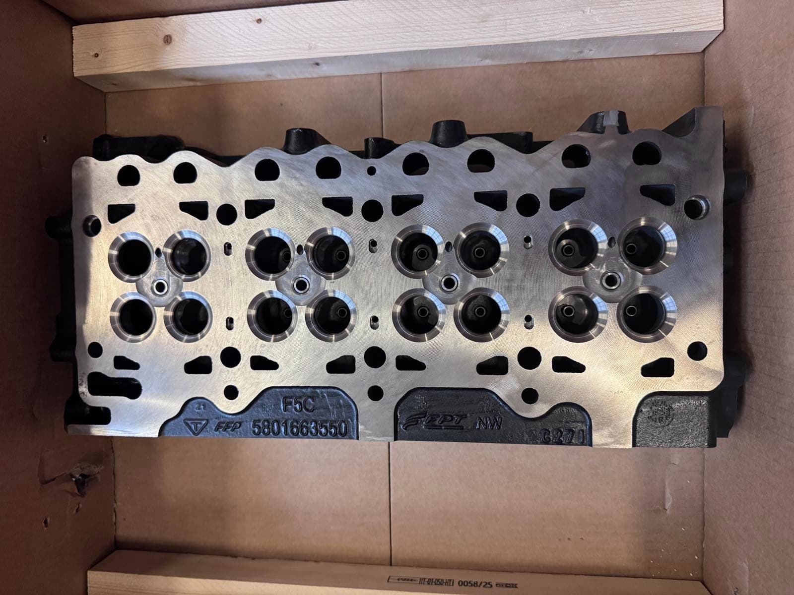5801823163 Cylinder head assy for FPT IVECO F36 engine CASE skidsteer, backhoe