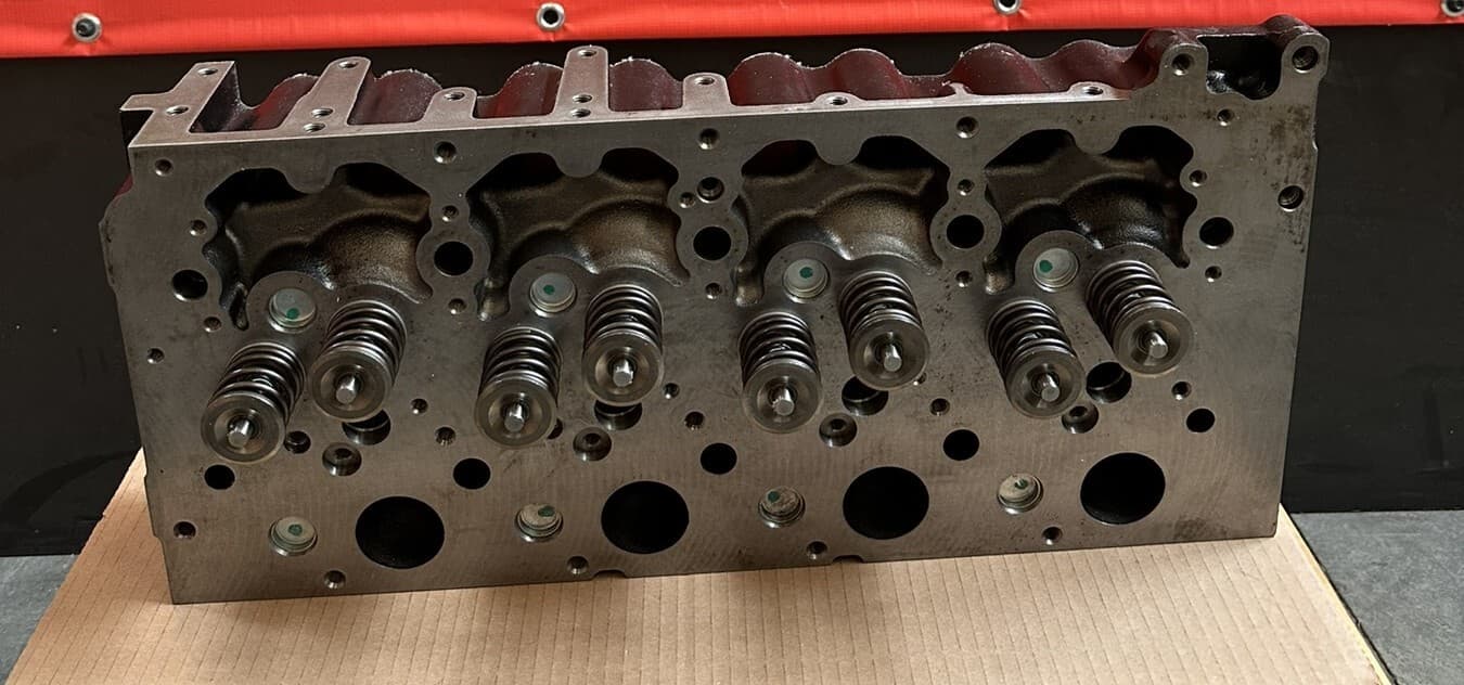 NEW HOLLAND CYLINDER HEAD FITS IVECO ENGINE(S) F5HFL463 F5DFL463 504389002
