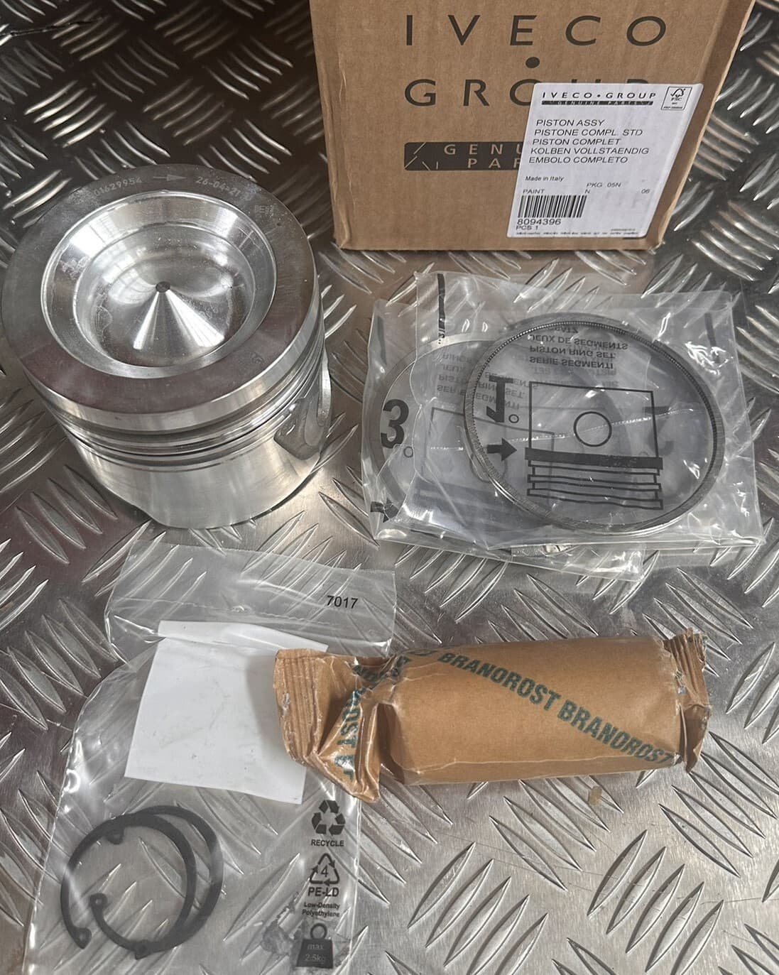 8094846 Piston assy for CASE NH CNH FPT Genuine NEF45 NEF67